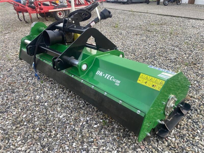 DK-TEC 3 m Premium front / bag slagleklipper Hydr. sideforskydning kan køre front / bag  - brugt